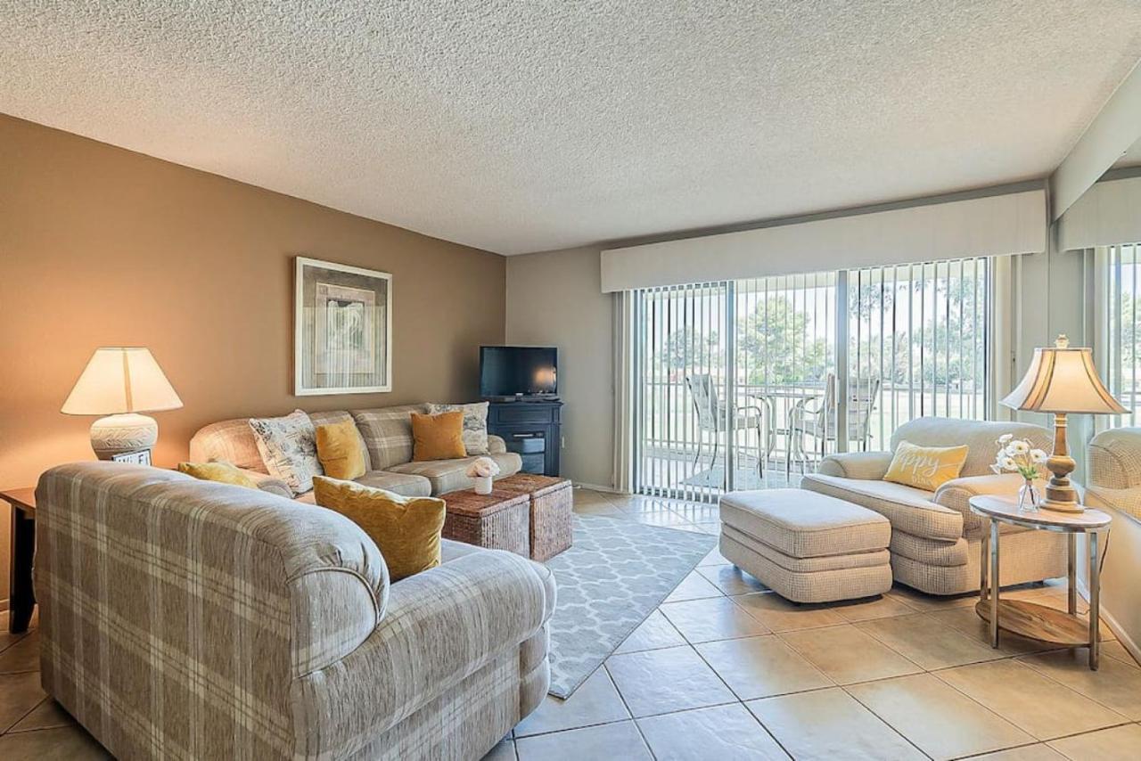 Cozy 2 Bedroom Condo With Golf Course Views ميسا، أريزونا المظهر الخارجي الصورة