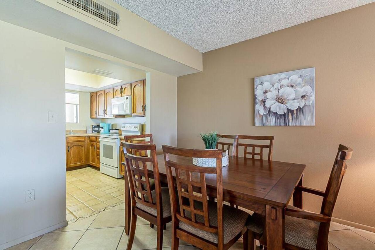 Cozy 2 Bedroom Condo With Golf Course Views ميسا، أريزونا المظهر الخارجي الصورة