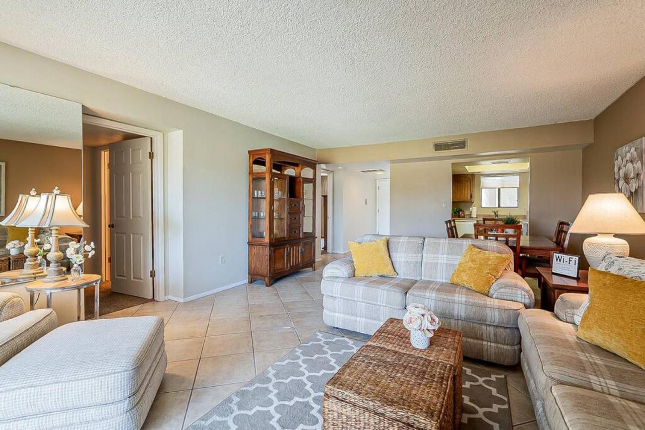 Cozy 2 Bedroom Condo With Golf Course Views ميسا، أريزونا المظهر الخارجي الصورة