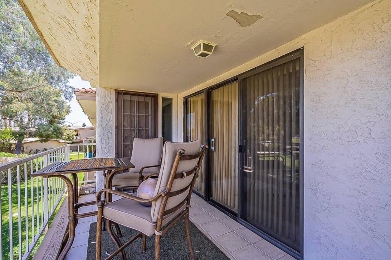 Cozy 2 Bedroom Condo With Golf Course Views ميسا، أريزونا المظهر الخارجي الصورة