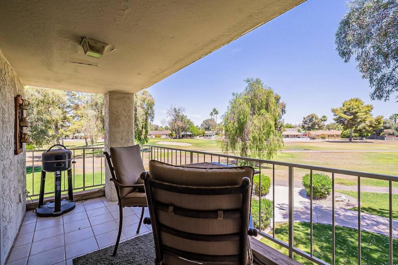Cozy 2 Bedroom Condo With Golf Course Views ميسا، أريزونا المظهر الخارجي الصورة